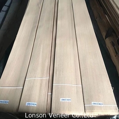 सजावटी पैनलों के लिए सुरुचिपूर्ण सफेद ओक लकड़ी का फनीर 4 x8