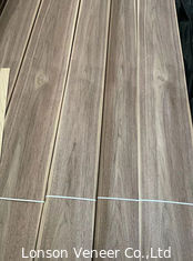 OEM अमेरिकी अखरोट की लकड़ी लिबास 2 मिमी मोटाई फ्लैट कट कैबिनेट उपयोग: